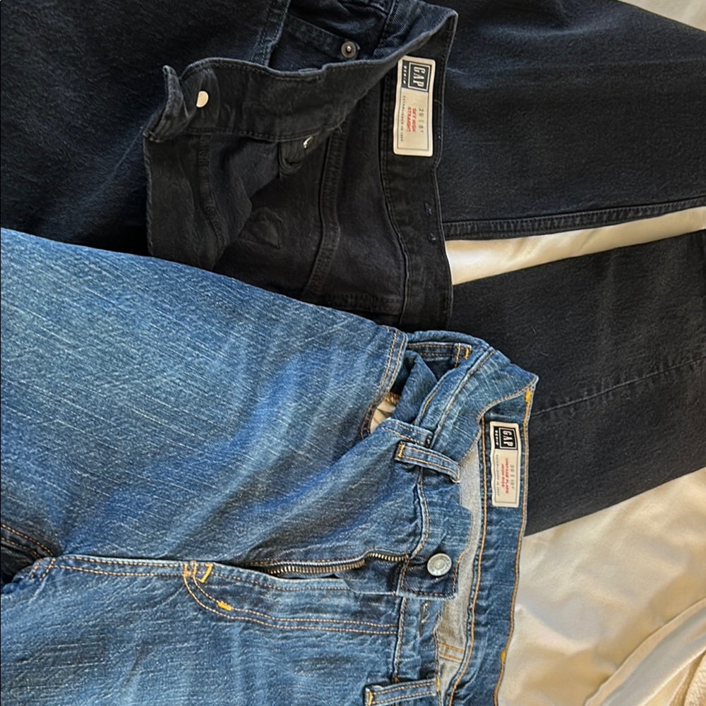 GAP 2 pairs of Womens Jeans. 30T & 29T